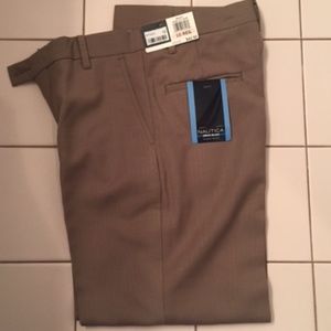NEW NAUTICA BOYS' TAUPE DRESS PANT SZ 10 REG